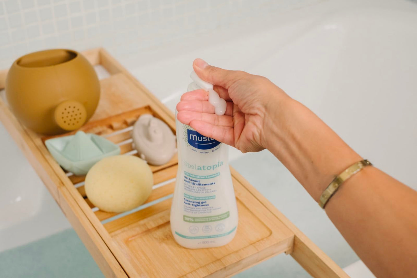 Mustela Stelatopia Eczema-Prone Skin Cleansing Gel - Baby Face & Body Wash with Natural Avocado & Sunflower Oil - Fragrance-Free & Tear Free - Various Sizes