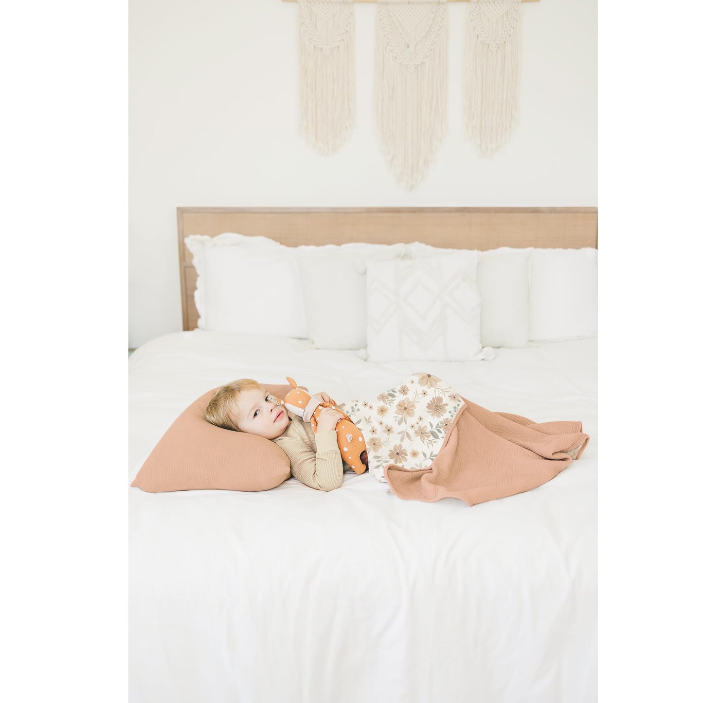 Konssy Muslin Baby Blankets for Girls Boys, 100% Cotton Crib Blanket for Infant Toddler, Super Soft and Lightweight Nursery Swaddling Wrap 40"x36" (Floral)