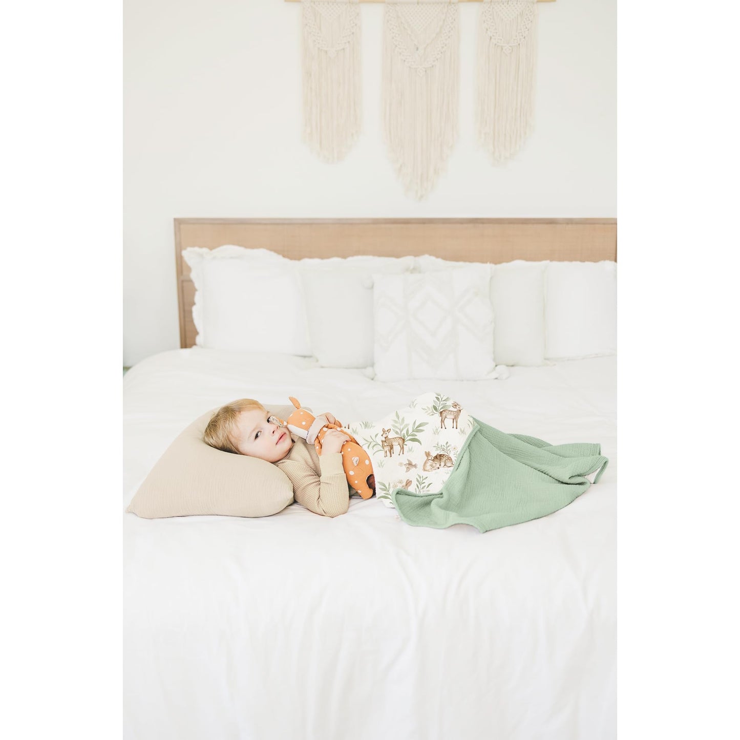 Konssy Muslin Baby Blankets for Girls Boys, 100% Cotton Crib Blanket for Infant Toddler, Super Soft and Lightweight Nursery Swaddling Wrap 40"x36" (Floral)