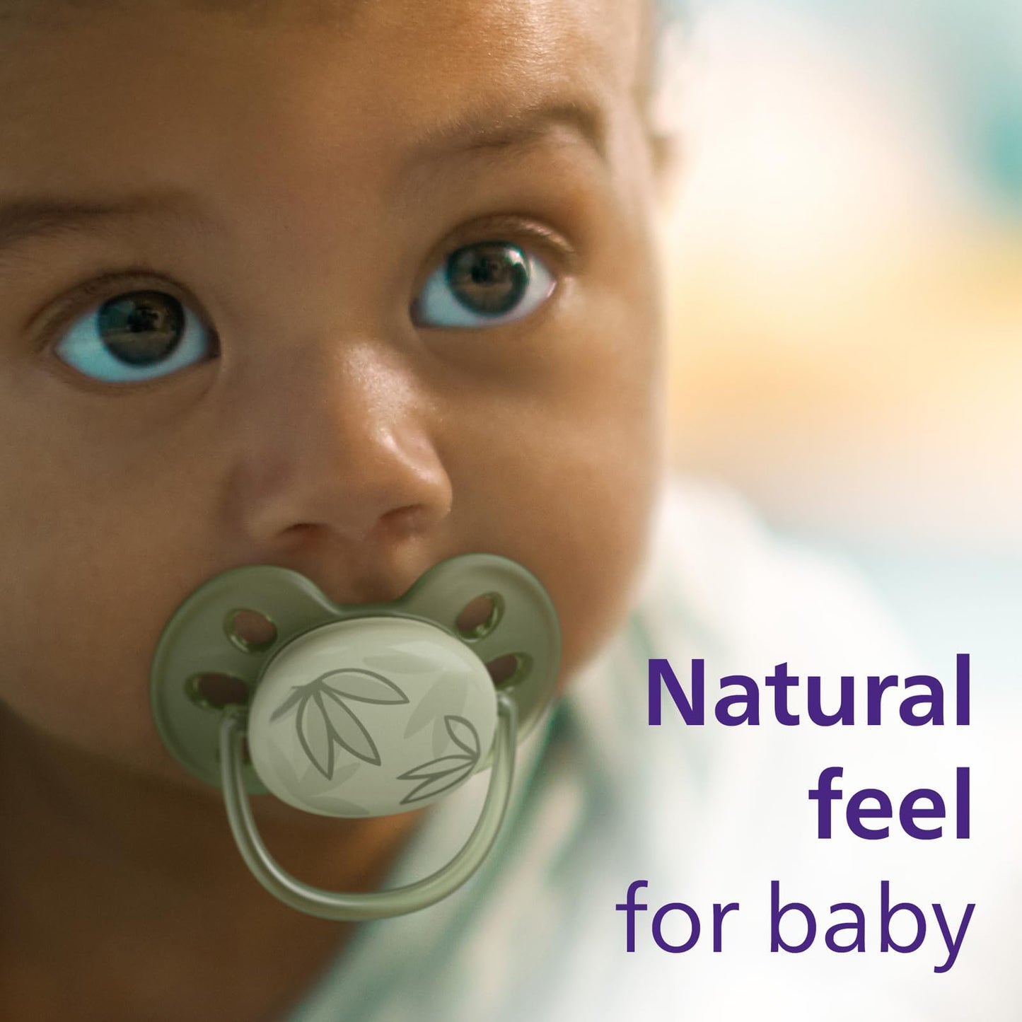 Philips Avent Ultra Soft Pacifier - 4 x Soft and Flexible Baby Pacifiers for Babies Aged 0-6 Months, BPA Free with Sterilizer Carry Case, SCF091/25