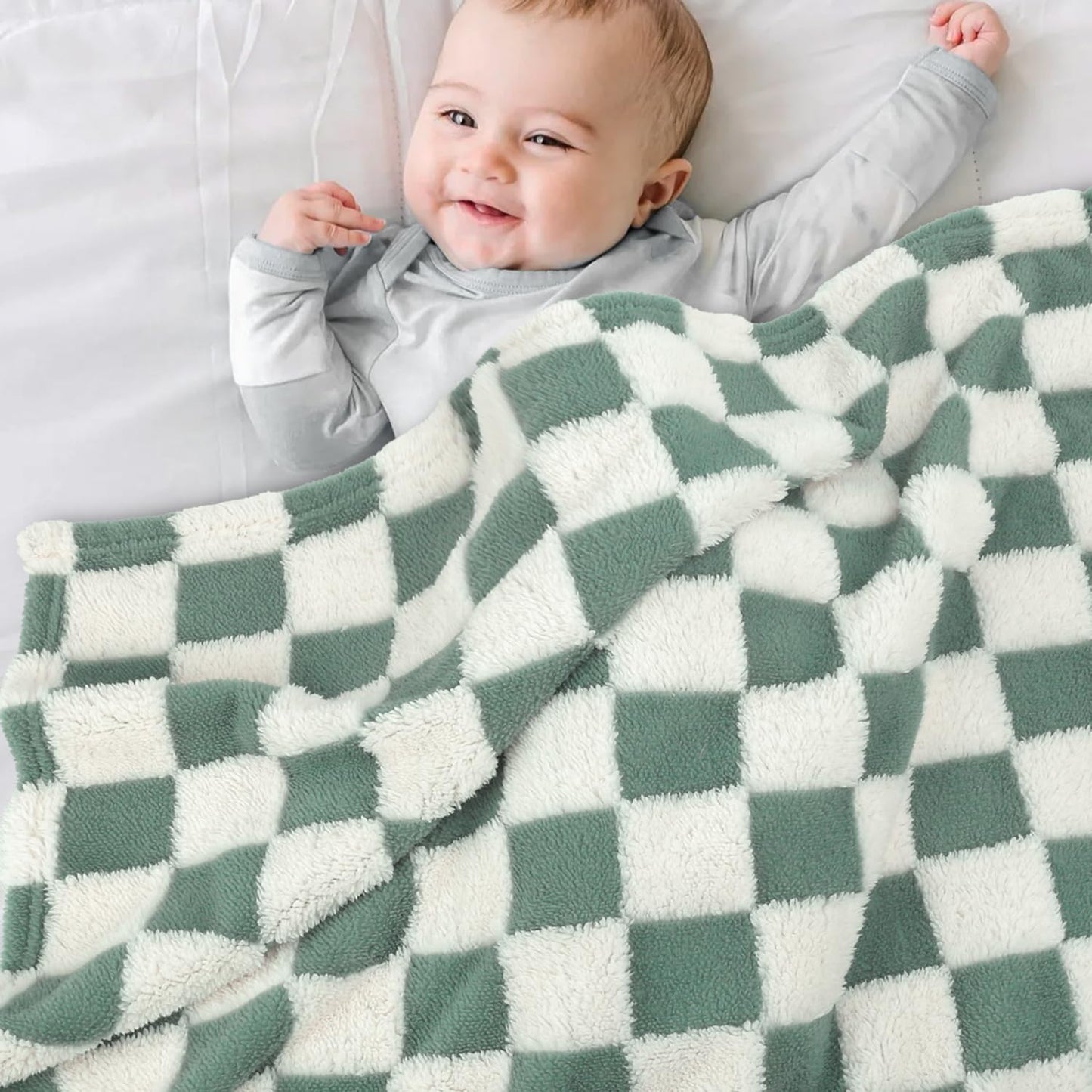HOMRITAR Checkered Baby Blanket for Boy Girls Ultra Soft Fluffy Fuzzy Toddler Blankets with 3D Chessboard Grid Warmer Comfort Reversible Bed Blanket for Winter 350GSM Black 30 x 40 Inch