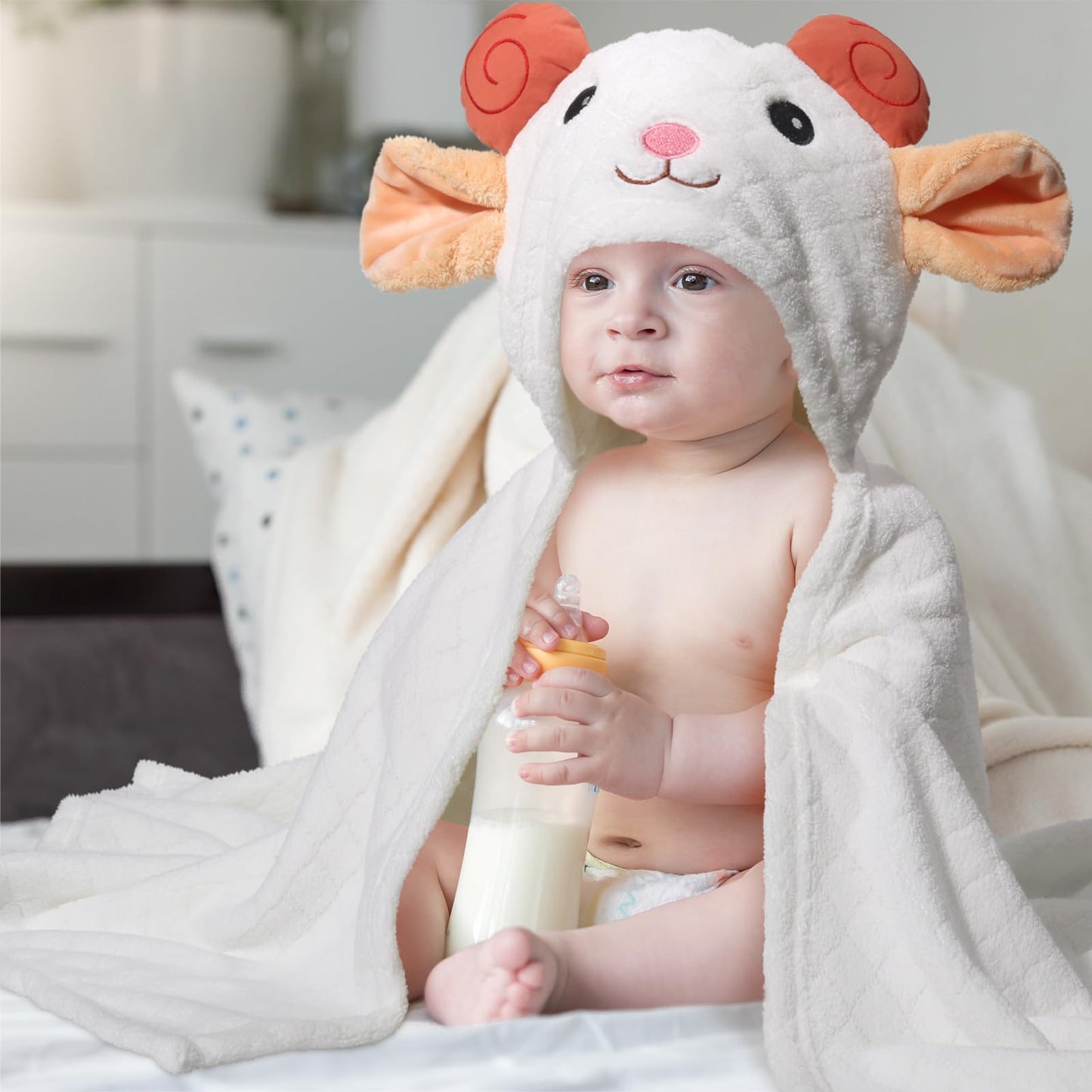 Hooded Baby Towels Boy for 0-6 Years, 50"x 32" Extra Large Toddler Bath Towels with Hood for Boys & Girls, 2-Pack Absorbent Thick Soft Gift for Kids Yellow Lion & Orange Monkey