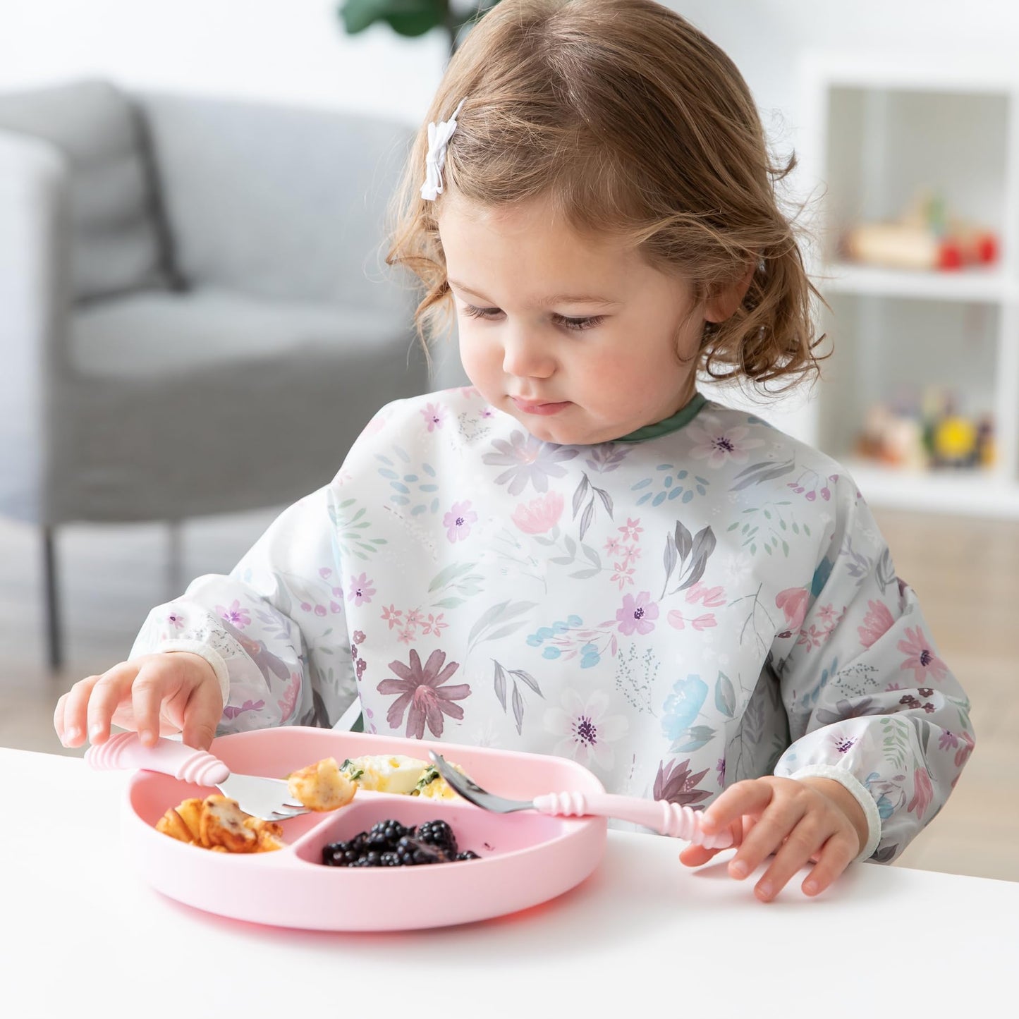 Bumkins Disney Baby Utensils Set, Chewtensils Silicone Spoons for Dipping, Self-Feeding, Baby Led Weaning, Trainer Learning, First Stage Eating, Soft Fork and Spoon, Babies 6 Months, Minnie Mouse