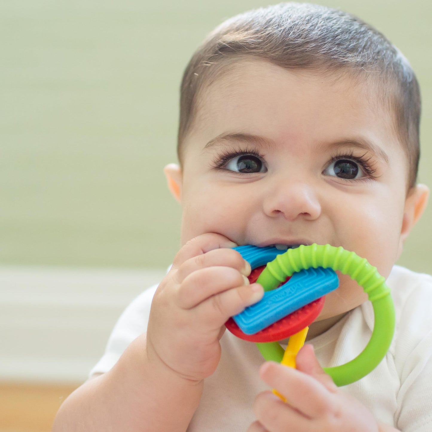 Dr. Brown's AquaCool Water-Filled Baby Teether, Cools & Massages Sore Gums, BPA Free, Pineapple and Apple, 2 Pack, 3m+