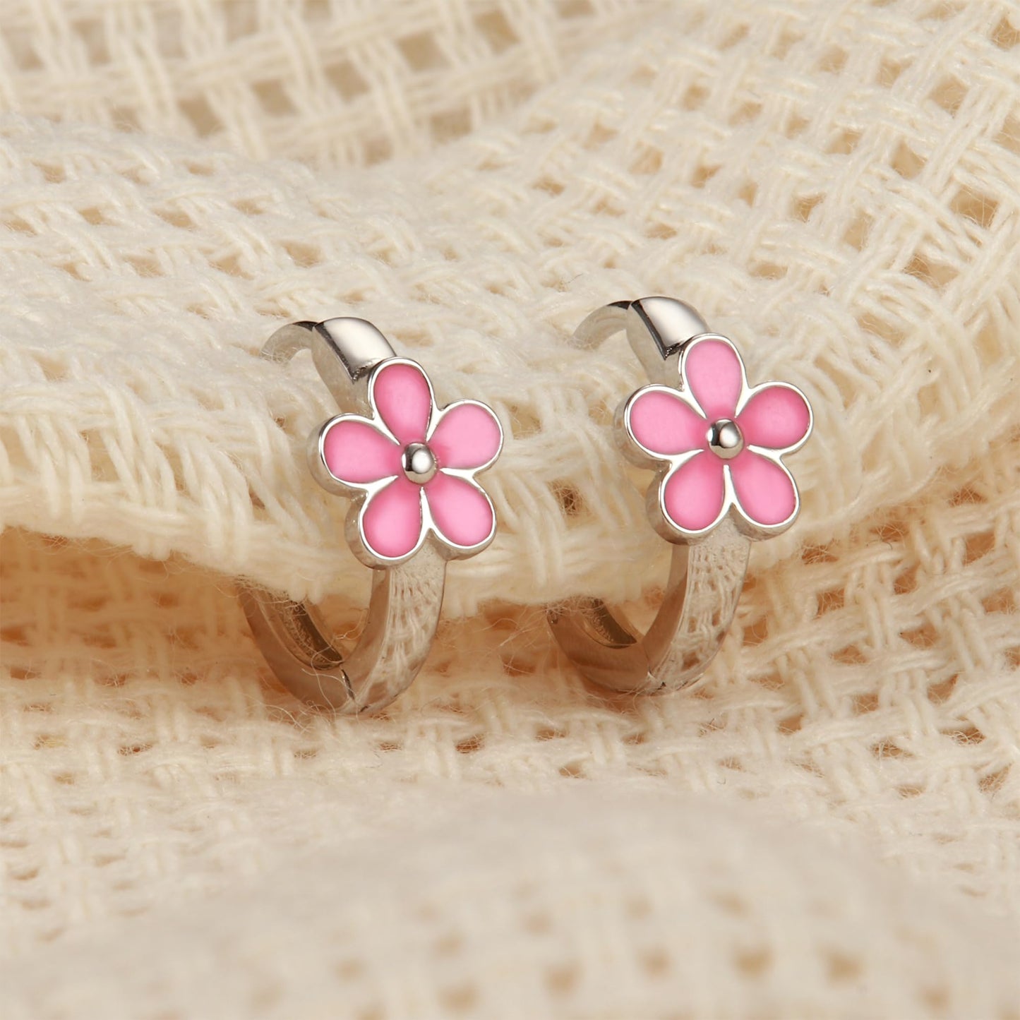 MILACOLATO 925 Sterling Silver Small Hoop Earrings Toddler 18K Gold Plated Huggie Hoop Earrings Daisy Flower Hoop Earrings for Women Hypoallergenic Earrings for Sensitive Ears