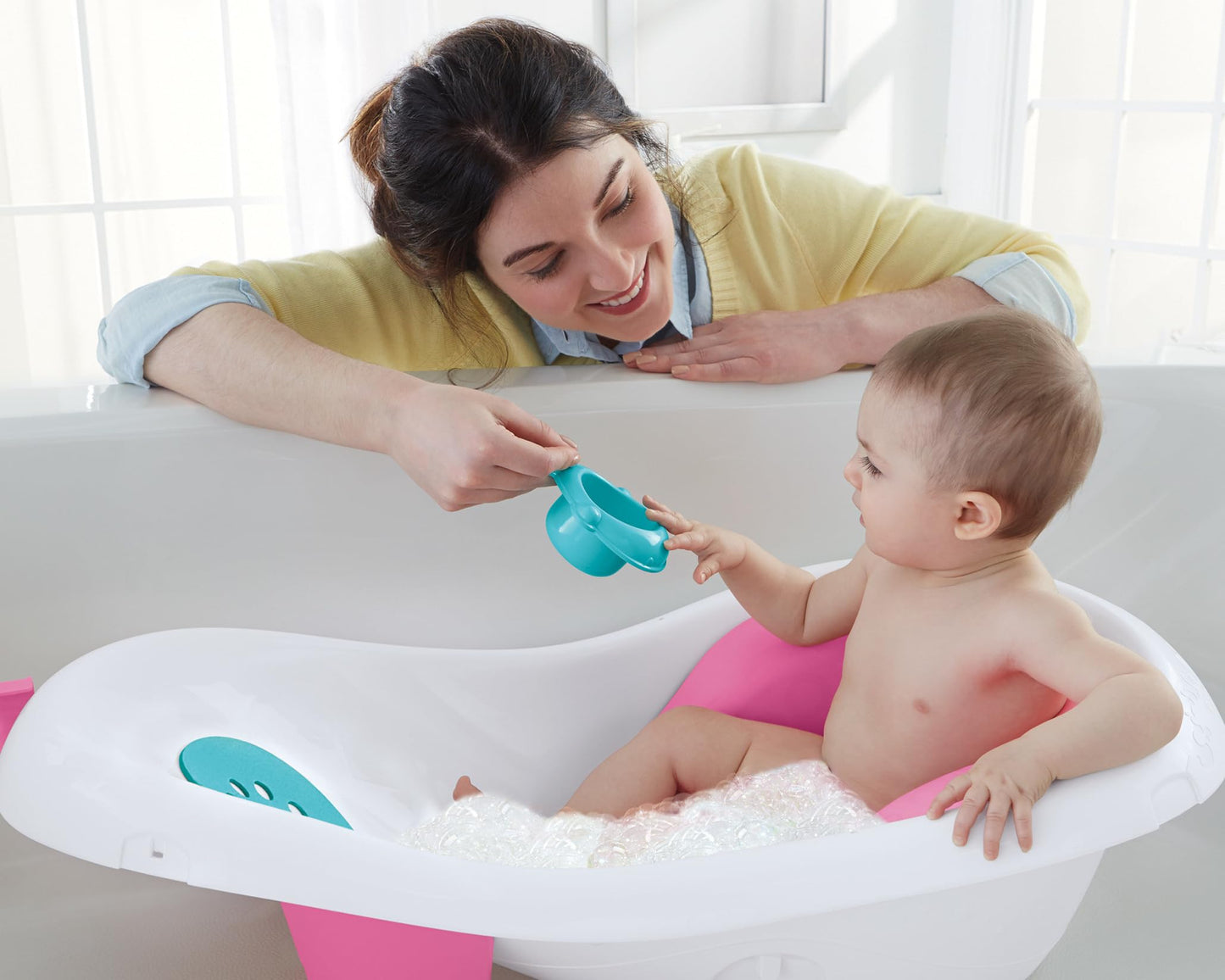 Fisher-Price Baby to Toddler Bath 4-in-1 Sling ‘n Seat Tub with Removable Infant Support and 2 Toys, Climbing Leaves