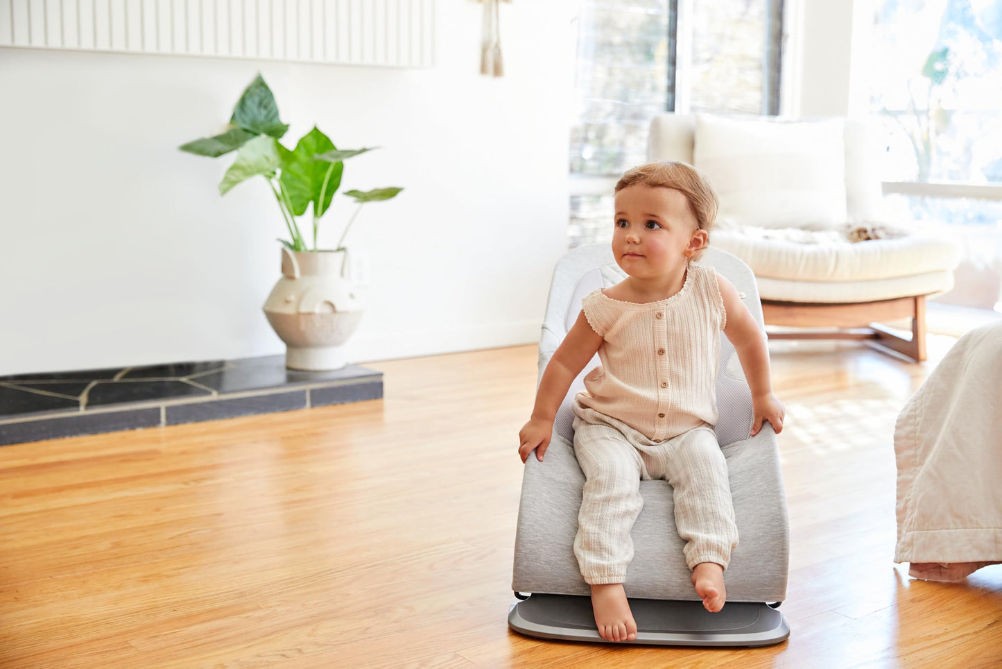Ergobaby Evolve 3-in-1 Mesh Bouncer, Adjustable Multi Position Baby Bouncer Seat, Fits Newborn to Toddler, Grey Mesh
