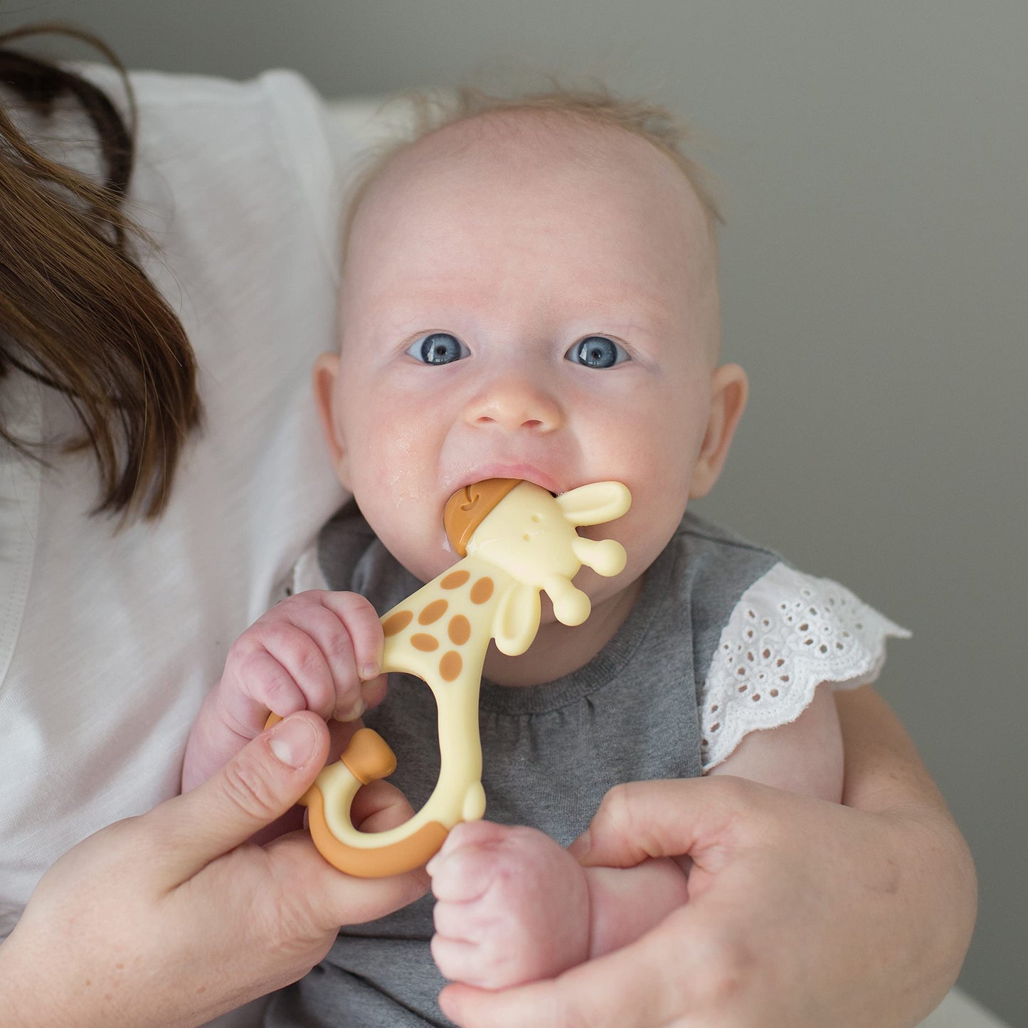 Dr. Brown's AquaCool Water-Filled Baby Teether, Cools & Massages Sore Gums, BPA Free, Pineapple and Apple, 2 Pack, 3m+