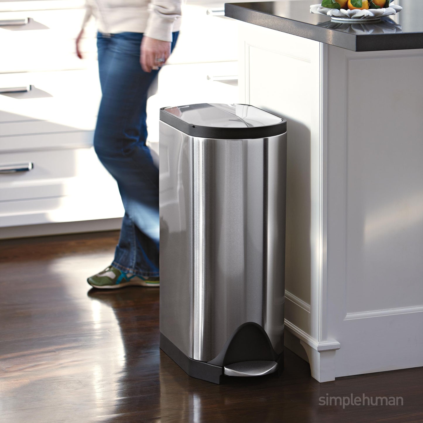 simplehuman Diaper Can with Odorsorb System (Odorsorb Pods and Odorsorb Liners), 18 Liter/ 4.8 Gallon, White Stainless Steel