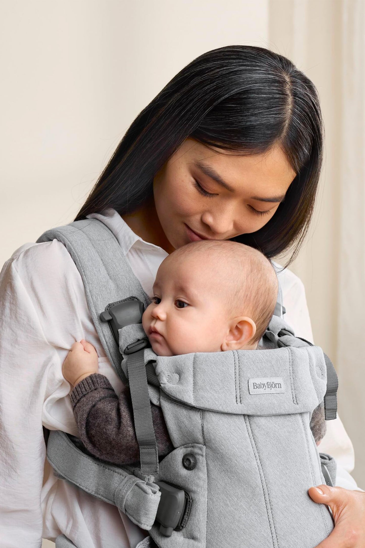 BabyBjörn Baby Carrier Harmony, Cream, 3D Mesh, 3-in-1 Ergonomic Baby Carrier; Newborn, Facing-in, Outward-Facing, and Back Carrying Positions Supported (7-40 lbs), Newborn to Toddler