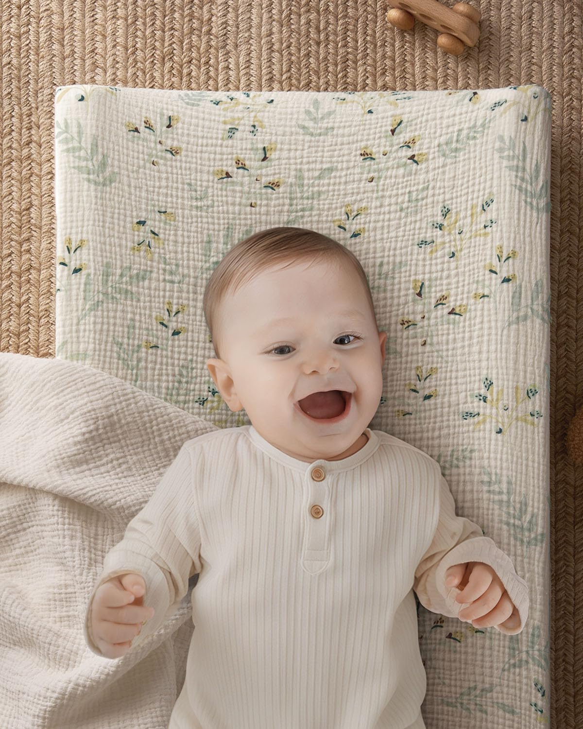 Blissful Diary Muslin Baby Changing Pad with Waterproof Lining Foam, Diaper Changing Table Pad with Cover for Dressers (Monstera, Avocado)