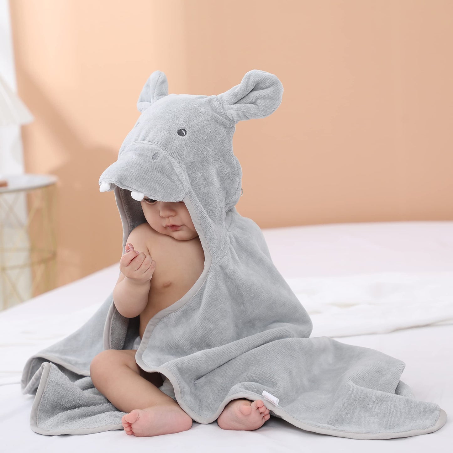 Baby Hooded Towel with Unique Animal Design Ultra Soft Thick Cotton Bath Towel for Newborn (Bunny)