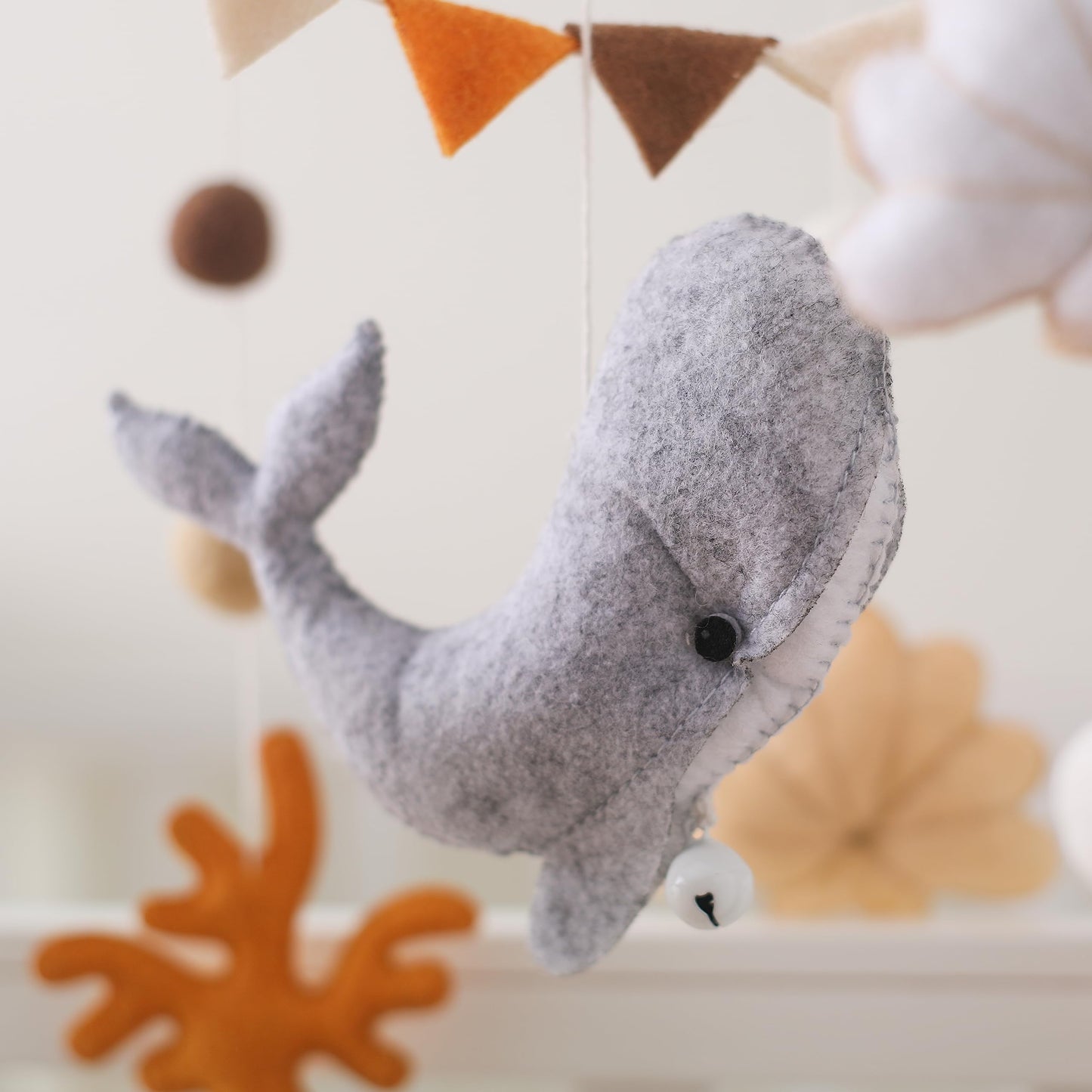 EERKEOD Baby Crib Mobile Bear Nursery Mobile for Boys Girls Teddy Velvet Mobile Nursery Decor for Infant Bedroom Hanging Baby Mobile for Bassinet Newborn Baby Gift(Brown Bear)