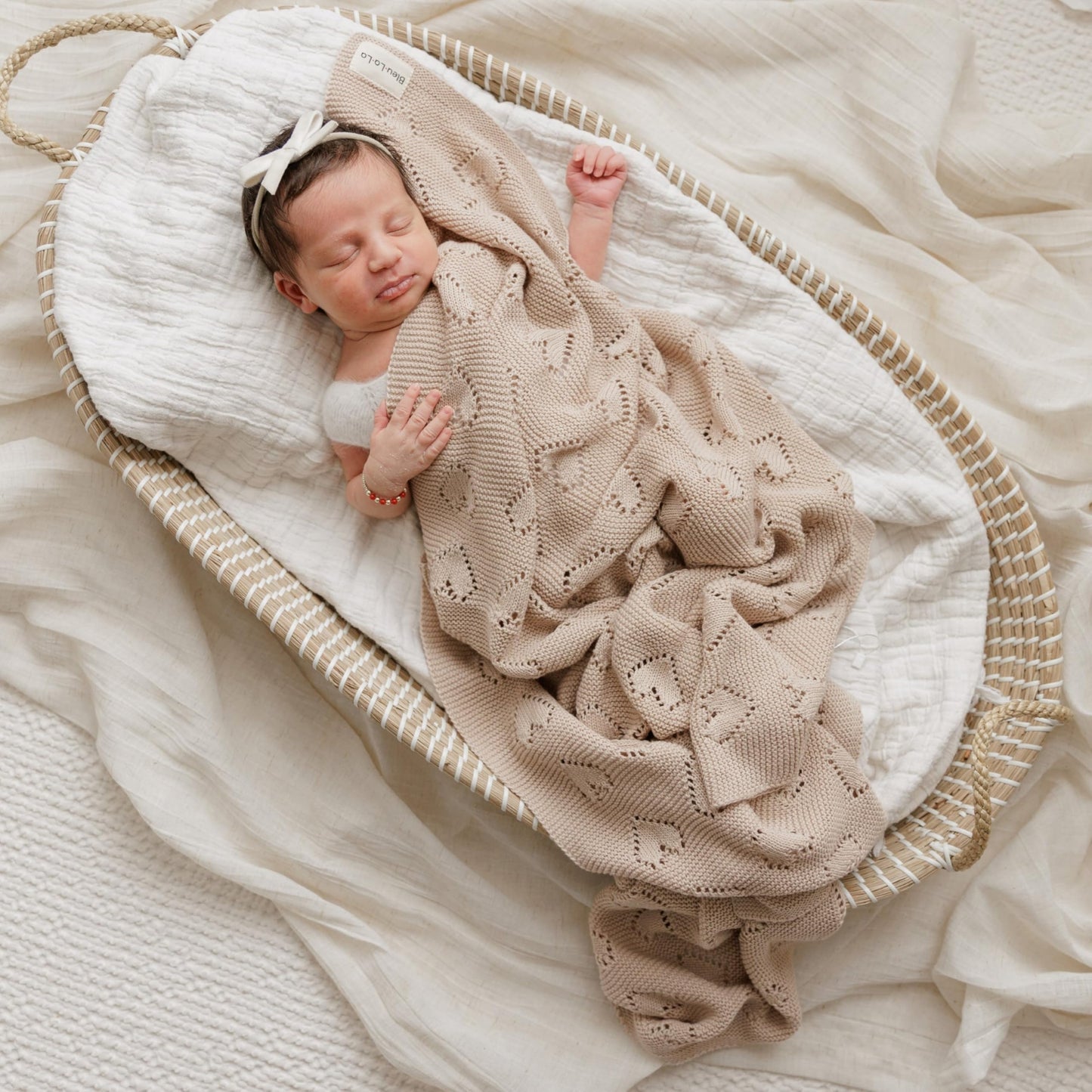 Swaddling Blanket for Girls - 100% Luxury Cotton Knit Heart Baby Blanket - Soft Warm Cozy Swaddle Receiving Stroller Crib Receiving Blanket for Newborns Infants & Toddlers (Pink, 0-2 Years)
