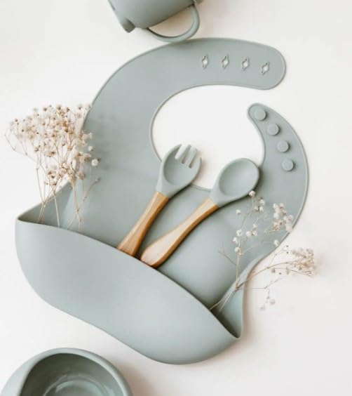 Giggle&Grin Baby Feast Silicone Baby feeding set/Silicone Feeding Bowl/Silicone Bib/Wooden Spoon with Silicone 6-12 Months - White Set with Green Spoon