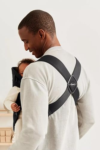 BabyBjörn Baby Carrier Mini, 3D Jersey, Light Beige | Newborn Carrier (7-25 lbs), Ergonomic, Easy-to-Use