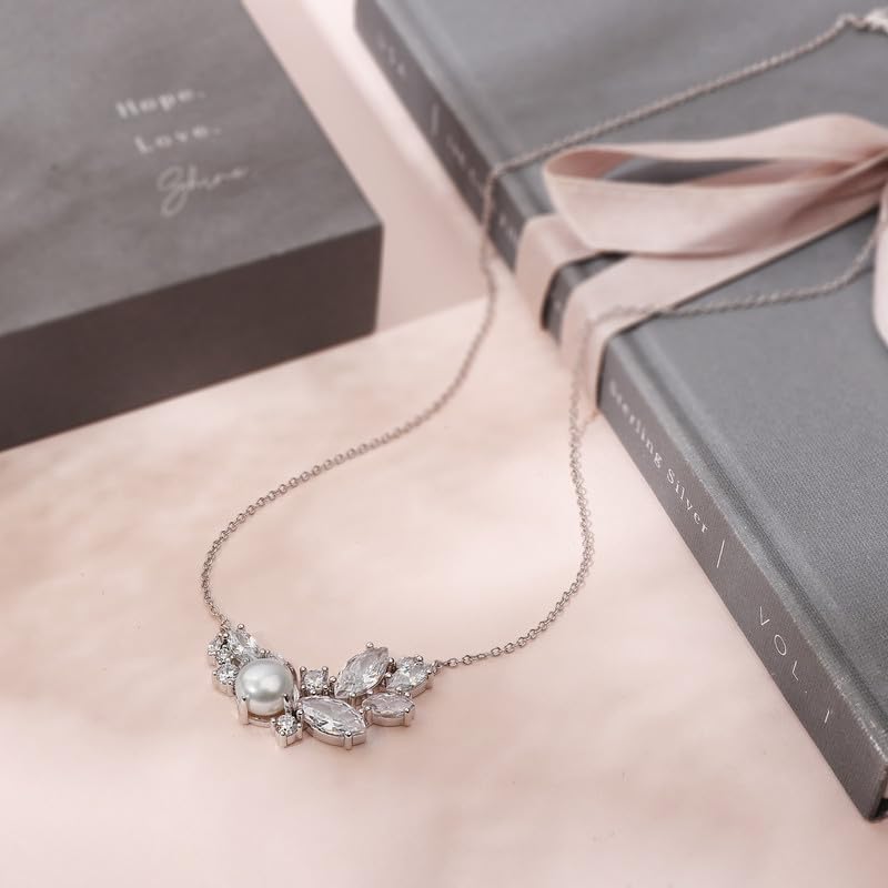 HOPE LOVE SHINE New Mom Necklace – Pregnancy Gift for Expecting Mom, First Time Mom Jewelry – Sterling Silver/Gold Double Circle Pendant with Gift Box