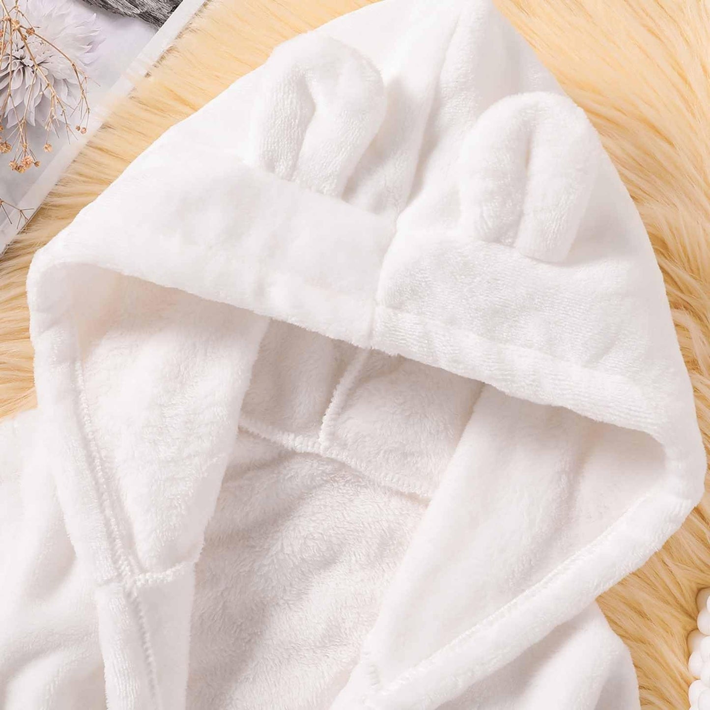 Toddler Unisex Baby R𝐨be Hooded Fleece Bathr𝐨be and Towel for Kids Boys Girls Plush Flannel Bathr𝐨be Warm Winter