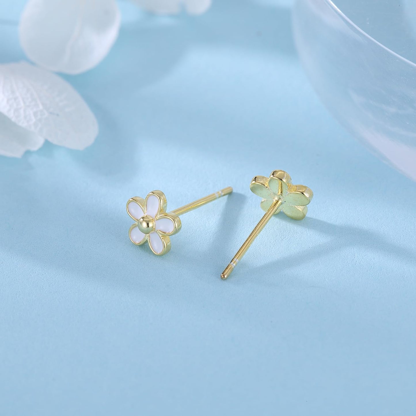 SLUYNZ Solid 925 Sterling Silver Little Daisy Earrings Studs for Women Teens Petite Flowers Studs Earrings
