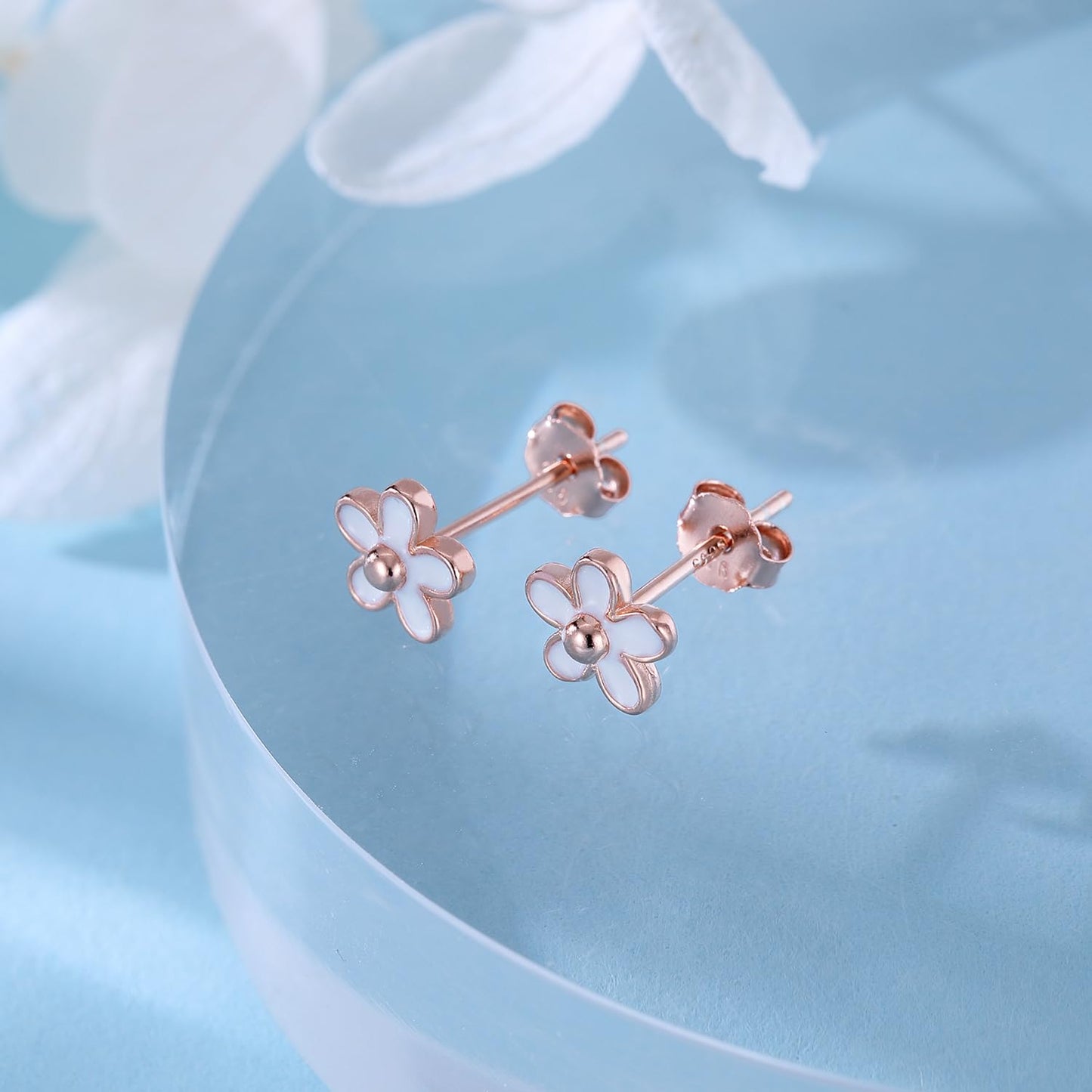 SLUYNZ Solid 925 Sterling Silver Little Daisy Earrings Studs for Women Teens Petite Flowers Studs Earrings