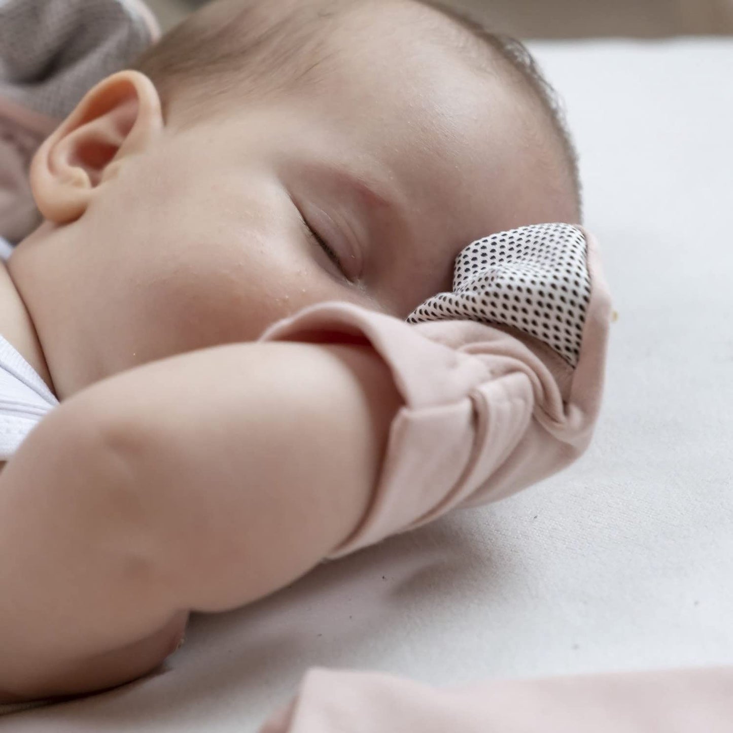 goumikids Viscose Made from Bamboo Cotton Anti-Scratch Soft Stay-On Mitts