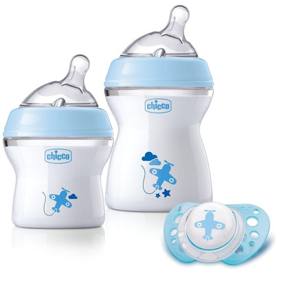 Chicco NaturalFeeling Gift Set with 2 Newborn Baby Bottles + Pacifier, 0 m + Blue