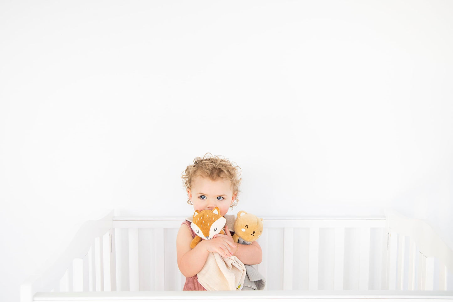Pearhead Cloud Security Blanket, Soft Baby Lovey for Babies, Snuggle Toy Stuffed Animal, Newborn Infant and Toddler Security Toy, Baby Boy or Baby Girl Lovie, New Baby Gift, White Cloud Lovey