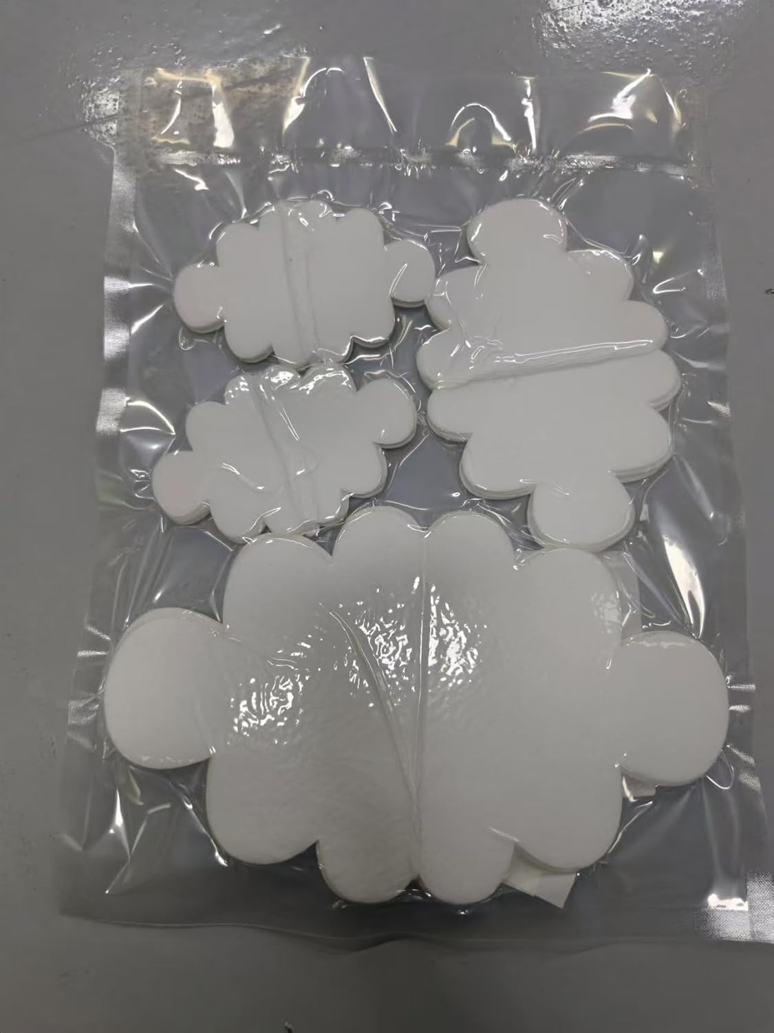 16 Pcs 3D Cloud Decorations Hanging Clouds for Ceiling Artificial Clouds Props Fake Cloud Ornaments Wall Decor Clouds Imitation Decorations Baby Shower Ceiling Party Nursery Children Room Art Wedding