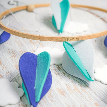 Handmade Baby Crib Mobile | White & Pale Grey | Hot Air Balloons & Clouds | Eco-Friendly Felt & Organic Beech Wood | Gender Neutral Nursery Decor | Simple & Modern Design
