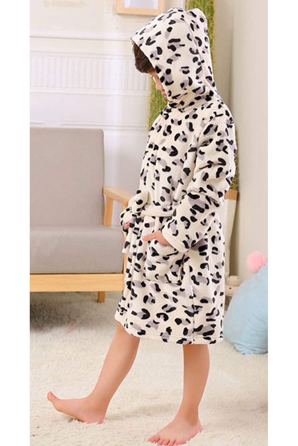 YOLIA Boys Girls Robes Kids Hooded Sleepwear Soft Fleece Bathrobes Cute Housecoat Gowns