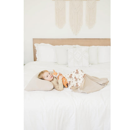 Konssy Muslin Baby Blankets for Girls Boys, 100% Cotton Crib Blanket for Infant Toddler, Super Soft and Lightweight Nursery Swaddling Wrap 40"x36" (Floral)