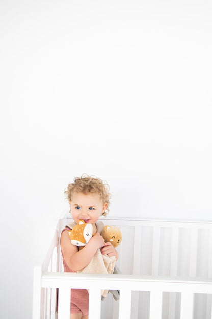 Pearhead Cloud Security Blanket, Soft Baby Lovey for Babies, Snuggle Toy Stuffed Animal, Newborn Infant and Toddler Security Toy, Baby Boy or Baby Girl Lovie, New Baby Gift, White Cloud Lovey