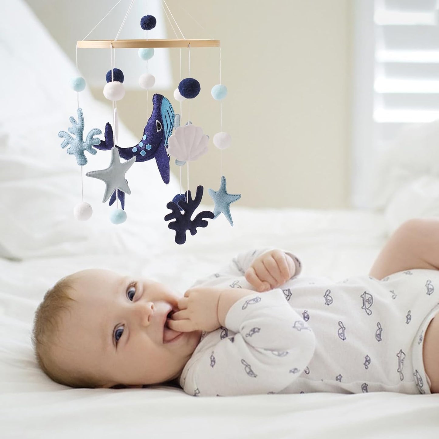 EERKEOD Baby Crib Mobile Bear Nursery Mobile for Boys Girls Teddy Velvet Mobile Nursery Decor for Infant Bedroom Hanging Baby Mobile for Bassinet Newborn Baby Gift（Brown Bear）