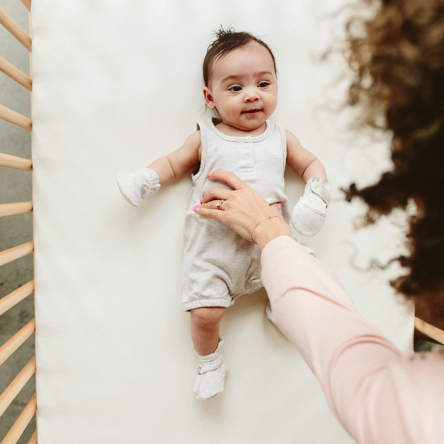 goumikids Viscose Made from Bamboo Cotton Anti-Scratch Soft Stay-On Mitts