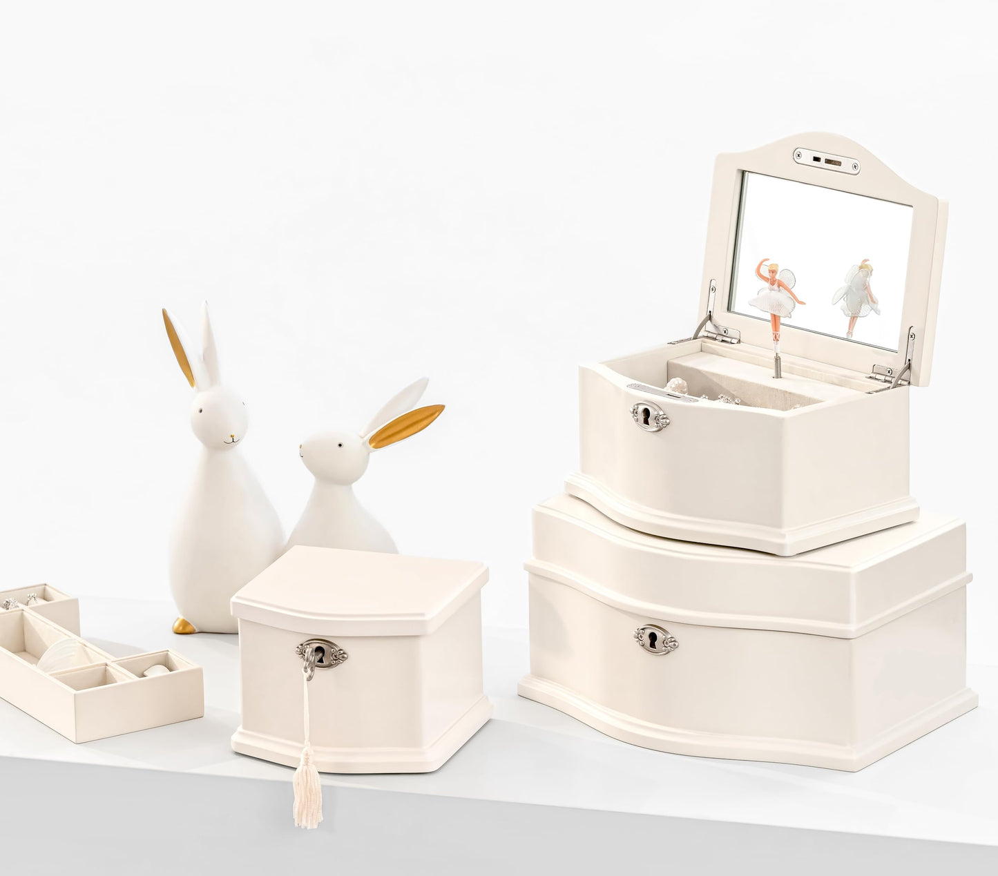 Wooden Musical Jewelry Box for girls with Mirror and Key Lock, Gift for Kids on Birthdays and Holidays (Pink, Small) (Beige, Small)