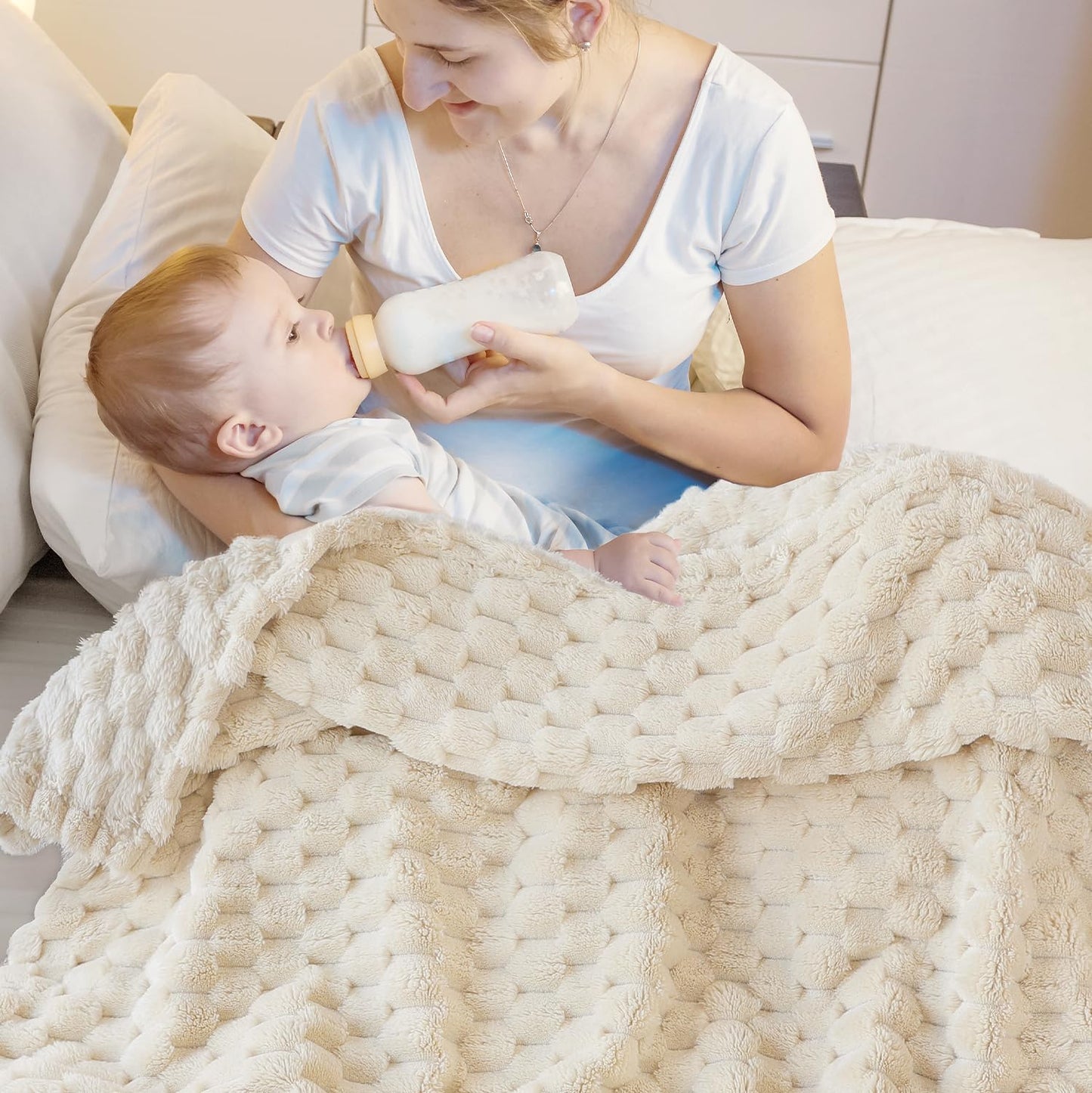 HOMRITAR Baby Blanket for Boys or Girls 3D Jacquard Fluffy Fuzzy Soft Warm Cozy Flannel Fleece Warm Blanket for Nursery, Stroller Toddler Bedding (30 x 40 Inch, Blue)
