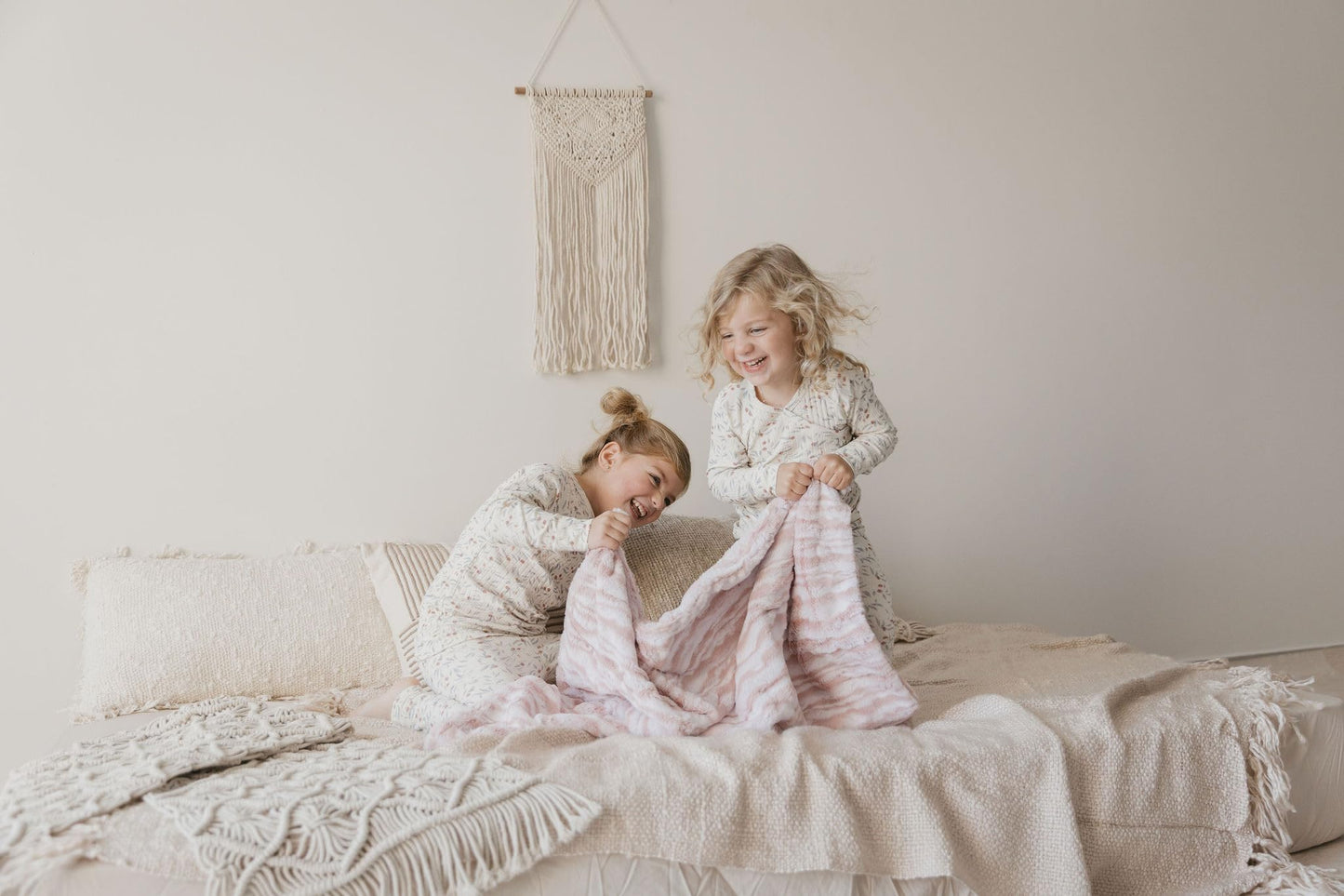 Cuddle Cookie Baby Wavey Faux Fur Blanket, 27 x 33 inches, in Gift Box (Pink)