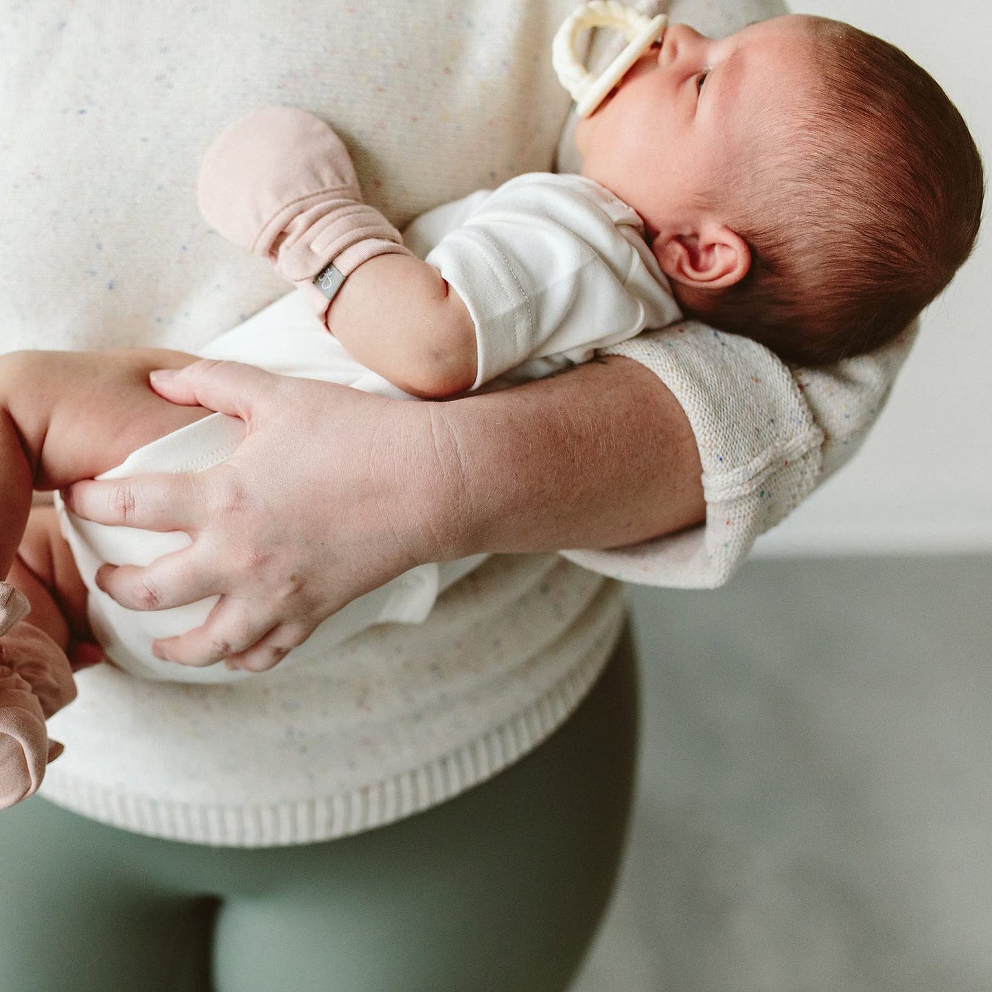 goumikids Viscose Made from Bamboo Cotton Anti-Scratch Soft Stay-On Mitts