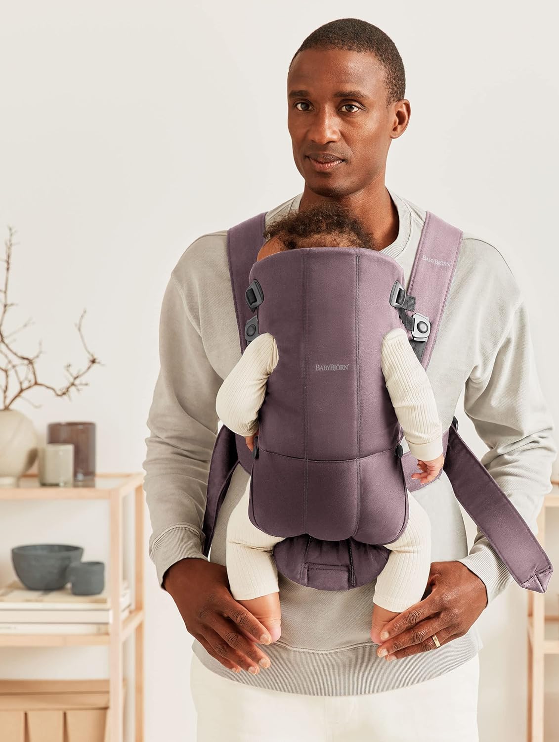 BabyBjörn Baby Carrier Mini, 3D Jersey, Light Beige | Newborn Carrier (7-25 lbs), Ergonomic, Easy-to-Use