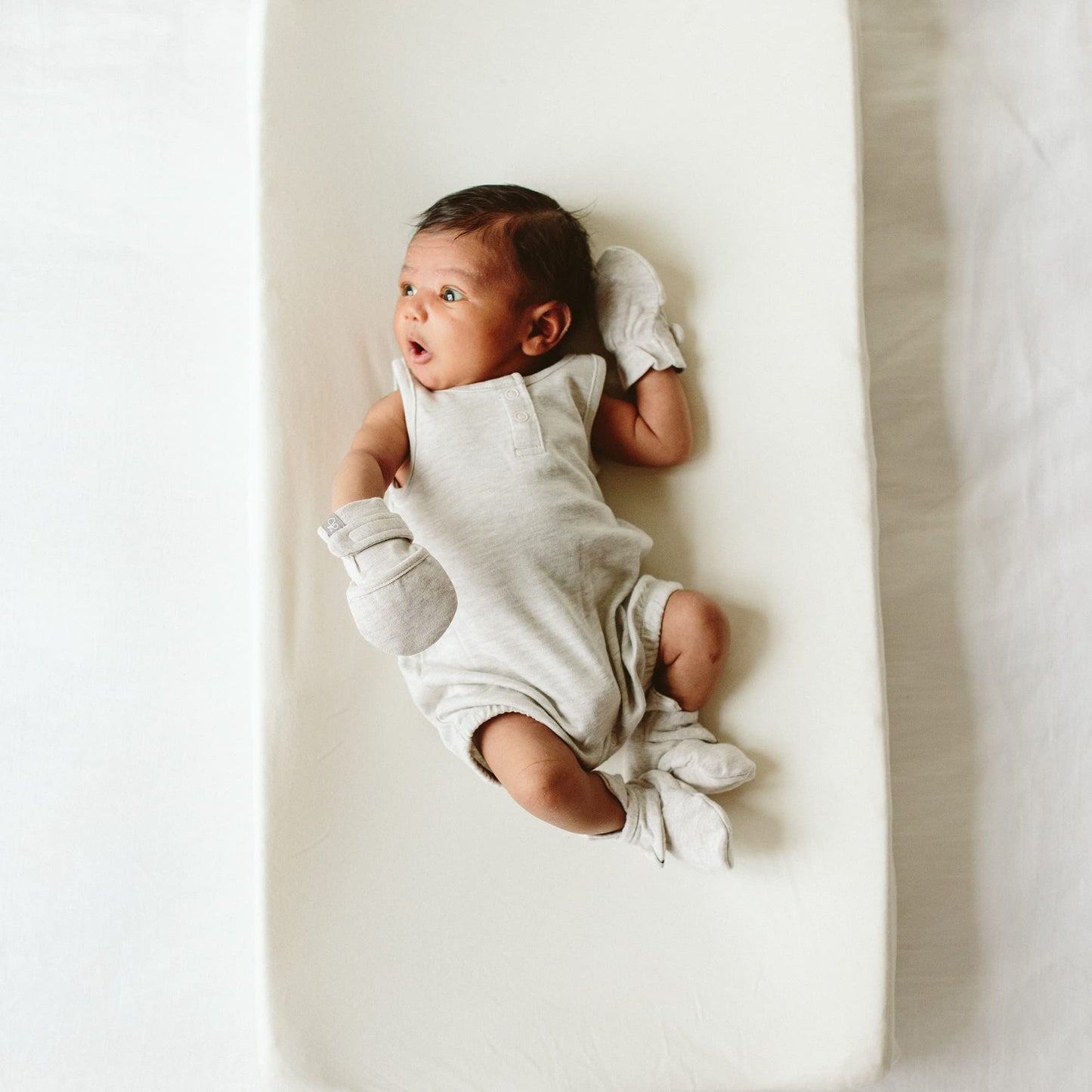 goumikids Viscose Made from Bamboo Cotton Anti-Scratch Soft Stay-On Mitts