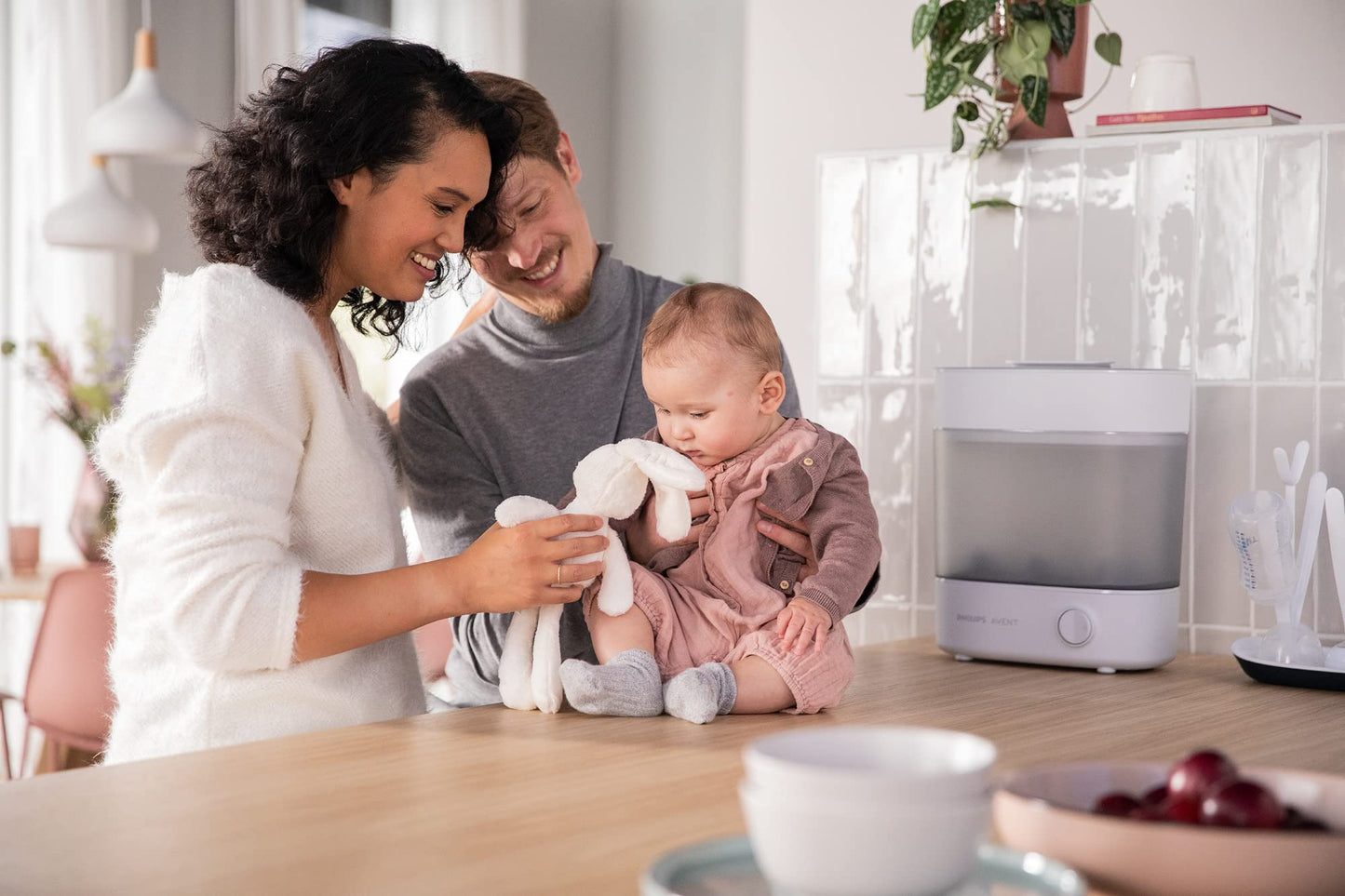 Philips Avent Baby Bottle Sterilizer and Dryer Premium, Removes 99,9% of Bacteria, Chemicals Free, Capacity 6 Bottles/Teats/Accessories, Modular Space Saving Design, Model SCF293