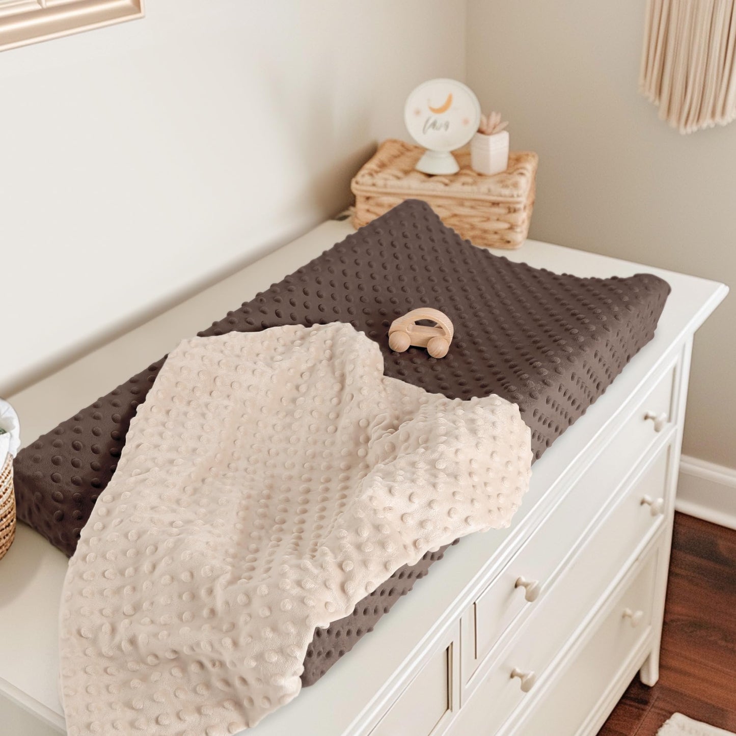 Susurration 2Pack Changing Pad Covers Super Soft Minky Dots Plush Changing Table Covers 33x17x7in Breathable Changing Pad Sheets for Unisex Baby Girls and Boys (Beige&Brown)