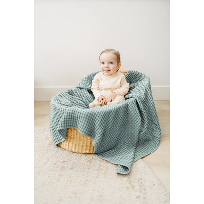 Konssy Waffle Baby Blanket - Soft & Cozy Nursery Swaddle Blanket, Lightweight Toddler Throw for Boys & Girls, Ideal for Wrapping (Oat)