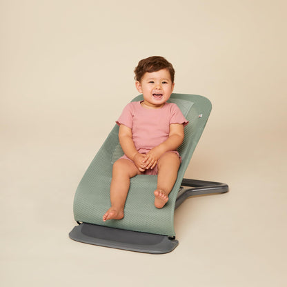 Ergobaby Evolve 3-in-1 Mesh Bouncer, Adjustable Multi Position Baby Bouncer Seat, Fits Newborn to Toddler, Grey Mesh