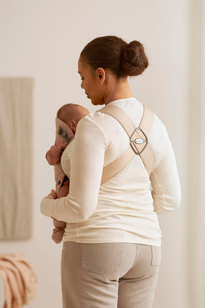 BabyBjörn Baby Carrier Mini, 3D Jersey, Light Beige | Newborn Carrier (7-25 lbs), Ergonomic, Easy-to-Use