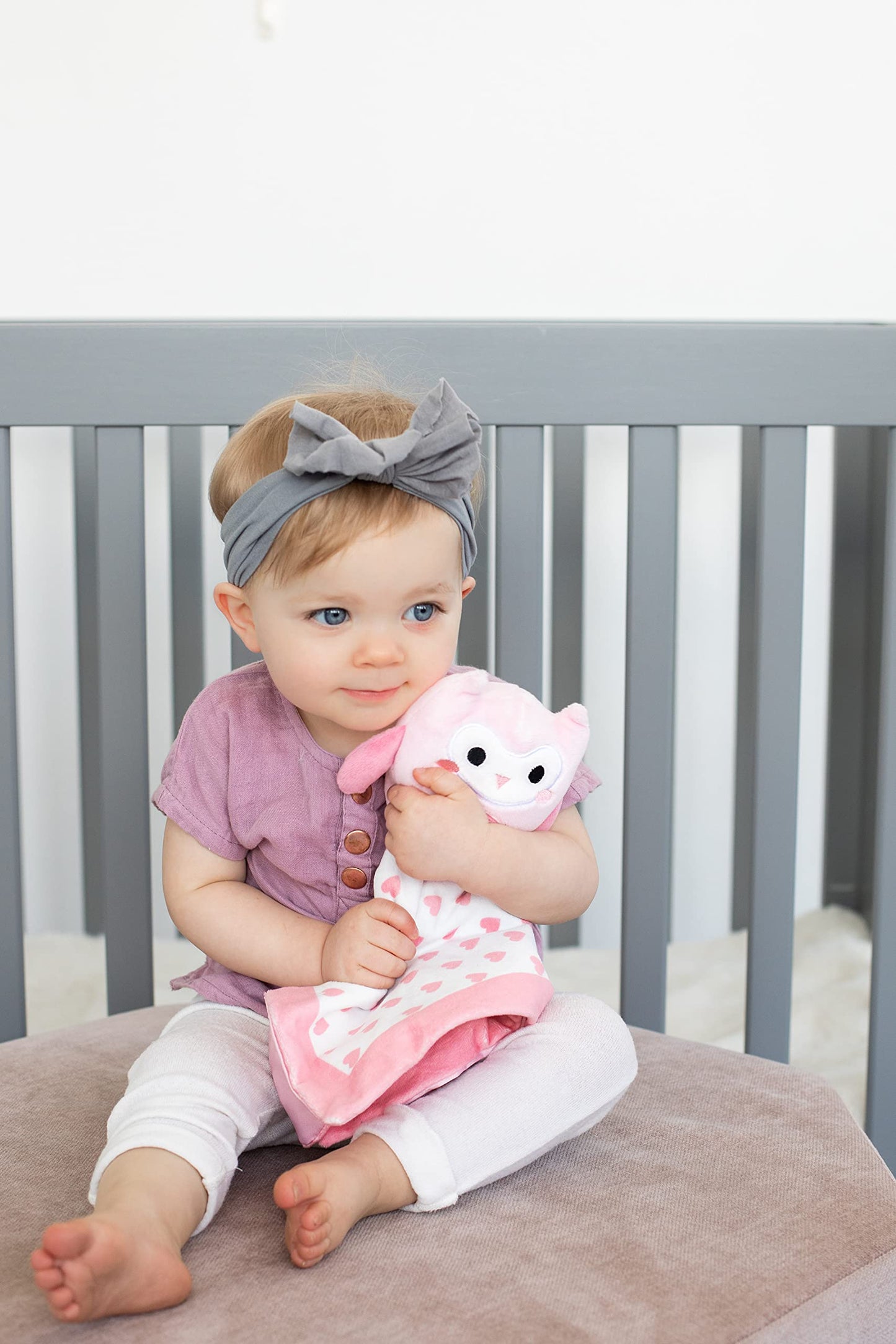 Pearhead Cloud Security Blanket, Soft Baby Lovey for Babies, Snuggle Toy Stuffed Animal, Newborn Infant and Toddler Security Toy, Baby Boy or Baby Girl Lovie, New Baby Gift, White Cloud Lovey