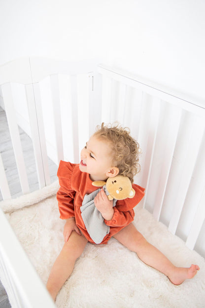 Pearhead Cloud Security Blanket, Soft Baby Lovey for Babies, Snuggle Toy Stuffed Animal, Newborn Infant and Toddler Security Toy, Baby Boy or Baby Girl Lovie, New Baby Gift, White Cloud Lovey