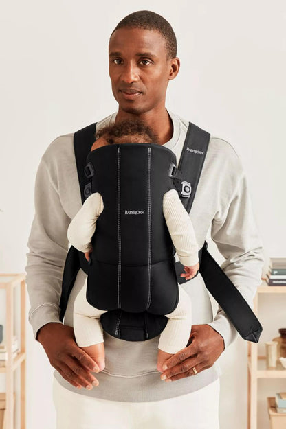 BabyBjörn Baby Carrier Mini, 3D Jersey, Light Beige | Newborn Carrier (7-25 lbs), Ergonomic, Easy-to-Use