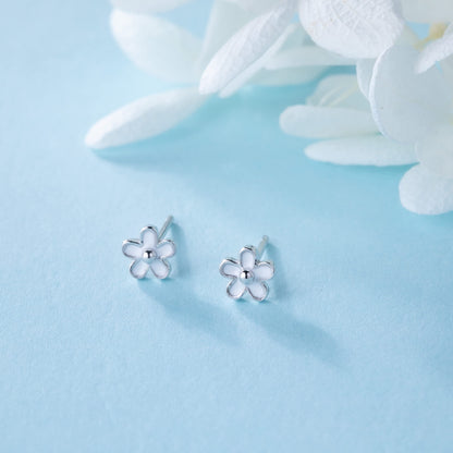 SLUYNZ Solid 925 Sterling Silver Little Daisy Earrings Studs for Women Teens Petite Flowers Studs Earrings