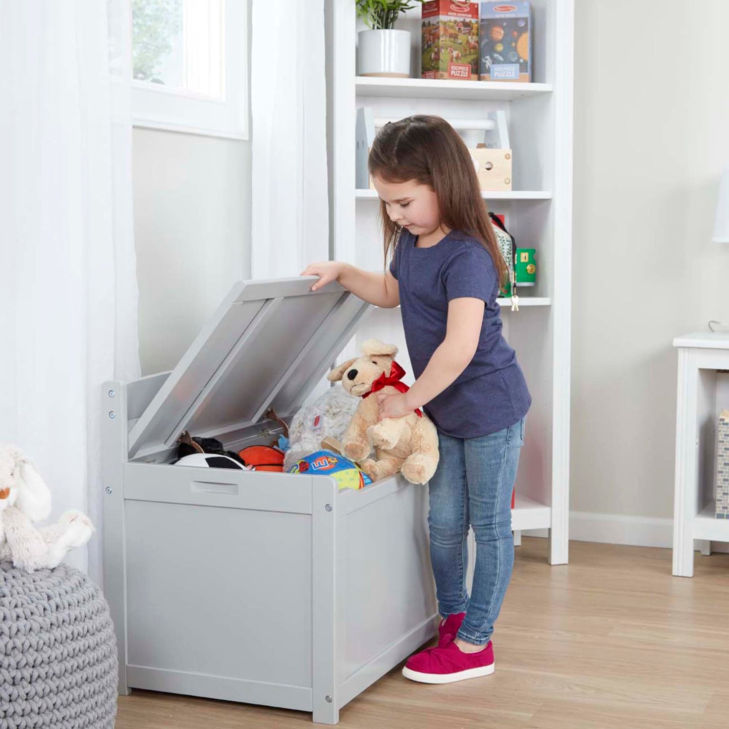Melissa & Doug Wooden Toy Chest - White Furniture for Playroom - Kids Toy Box, Wooden Storage Organizer, Children's Furniture